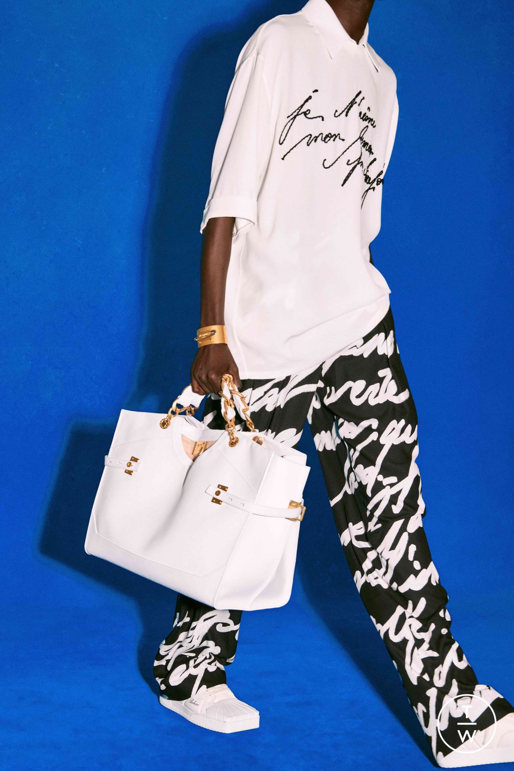 Fashion Week Paris Resort 2025 look 33 from the Balmain collection menswear