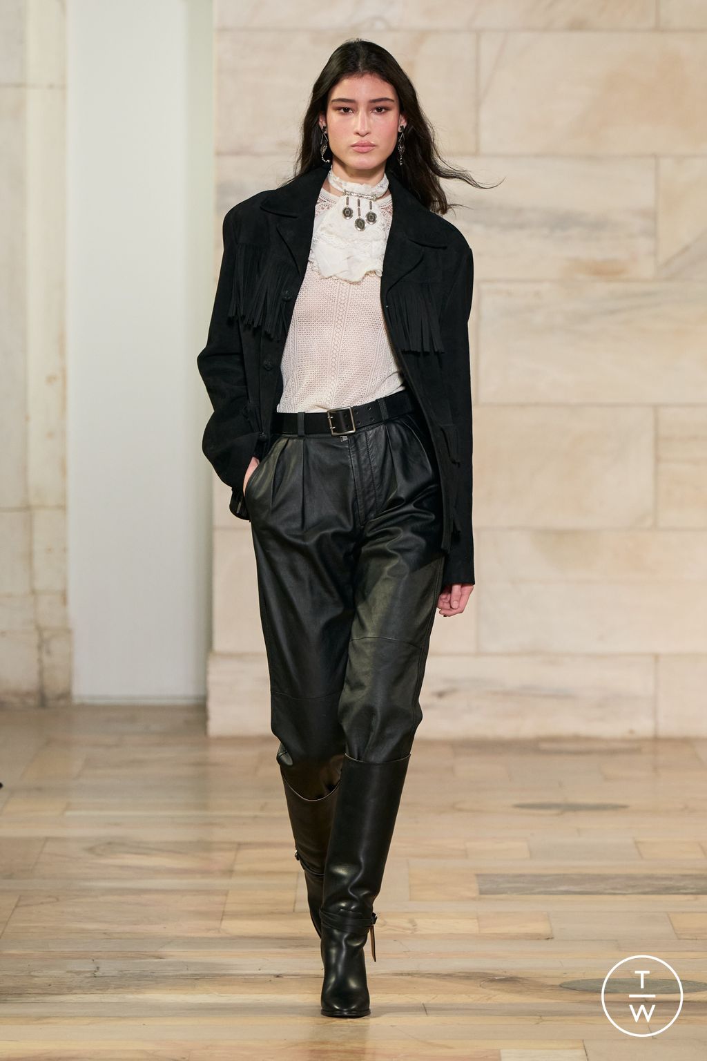 Fashion Week New York Fall/Winter 2025 look 33 from the Ralph Lauren collection womenswear