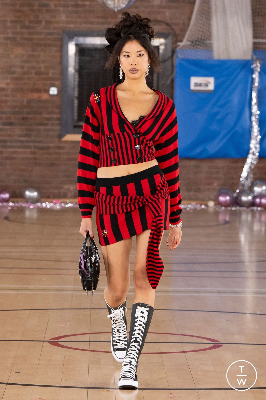 Fashion Week London Spring/Summer 2025 look 33 from the Sinead Gorey collection womenswear