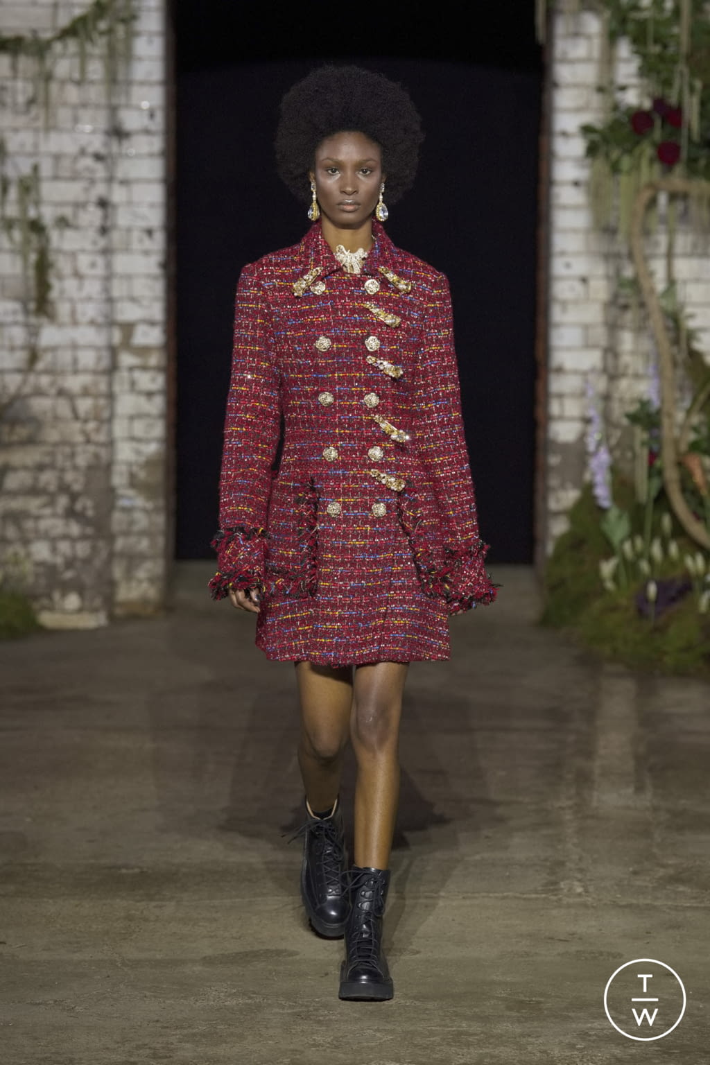 Fashion Week London Fall/Winter 2022 look 33 from the MITHRIDATE collection womenswear