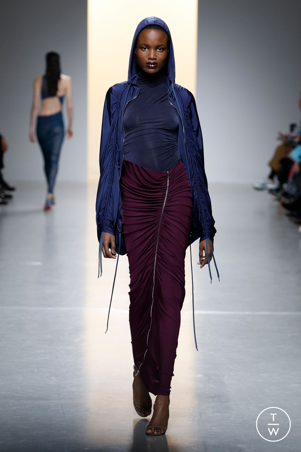 Fashion Week Paris Fall/Winter 2024 look 33 from the Atlein collection womenswear