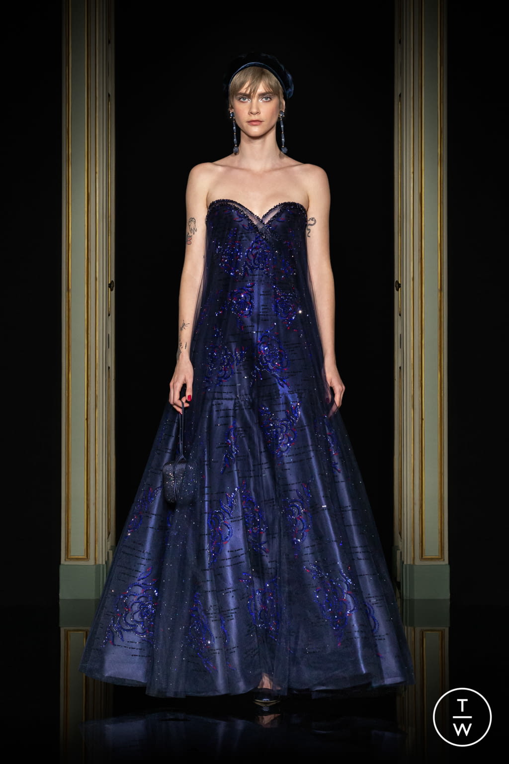 Fashion Week Paris Spring/Summer 2021 look 34 de la collection Giorgio Armani Privé couture