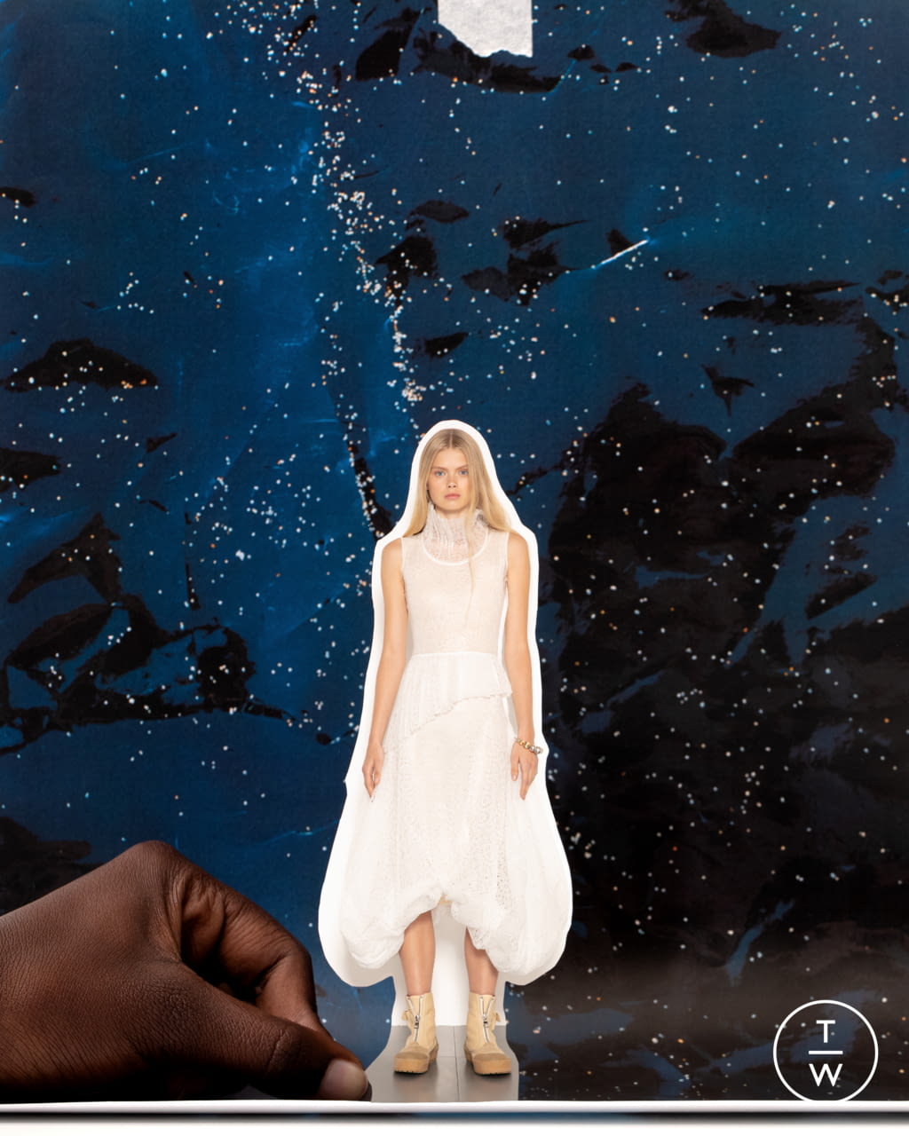 Fashion Week Paris Spring/Summer 2021 look 33 from the JW Anderson collection womenswear