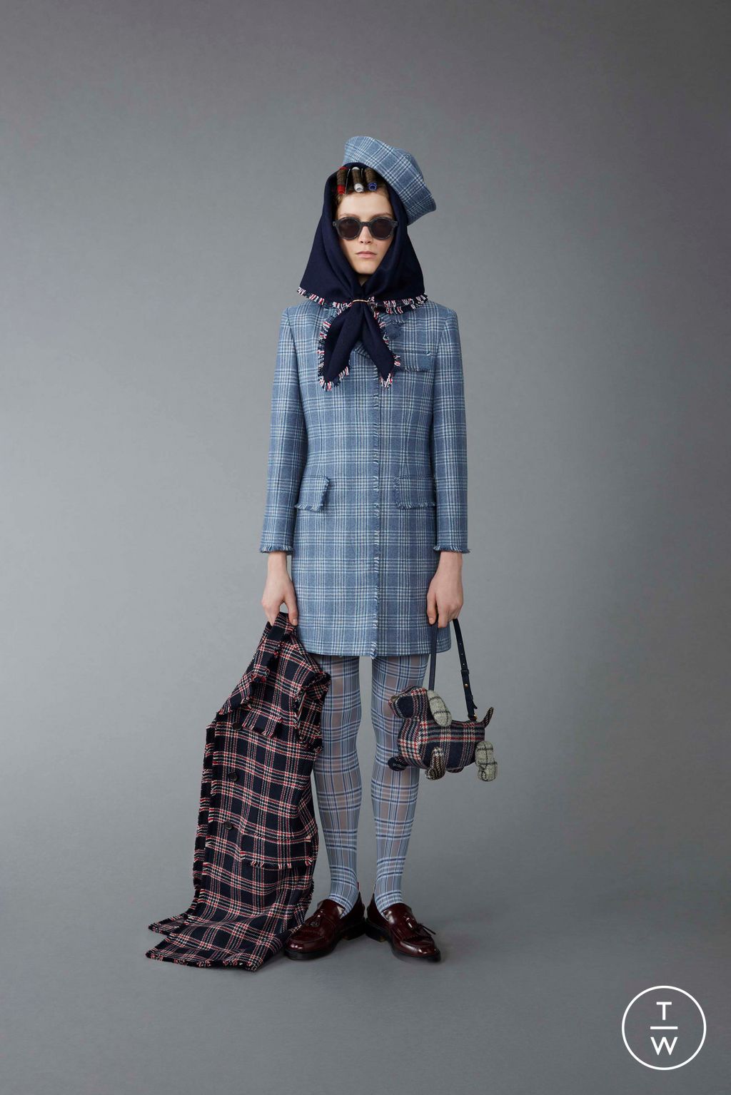 Fashion Week Paris Pre-Fall 2023 look 33 from the Thom Browne collection womenswear