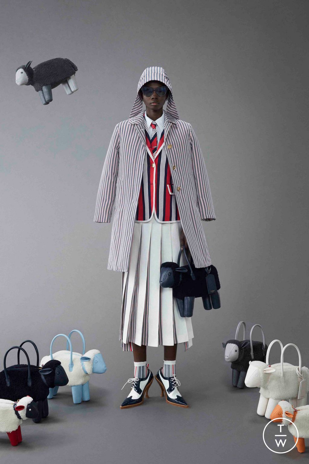 Fashion Week New York Resort 2024 look 33 from the Thom Browne collection 女装
