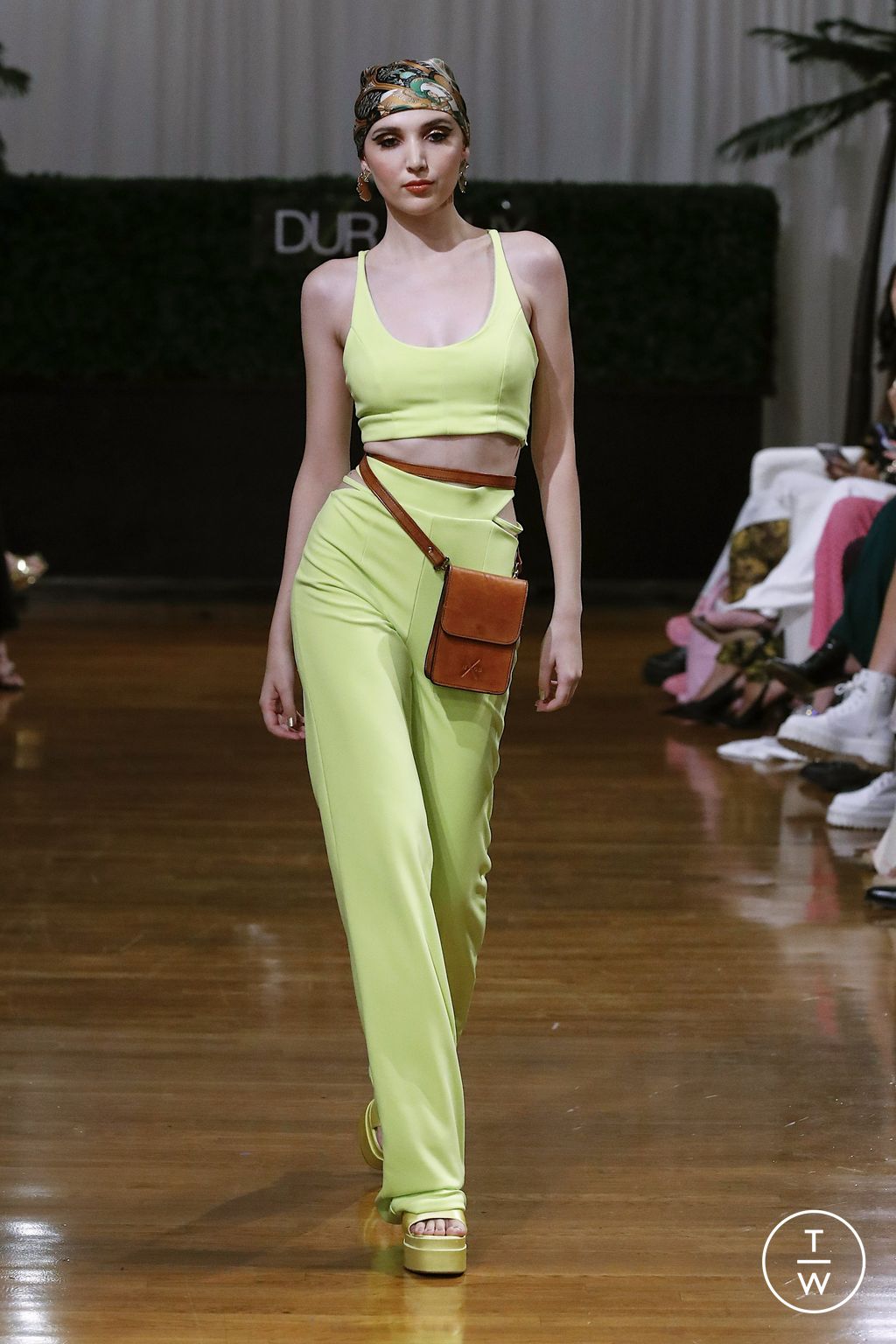 Fashion Week New York Spring/Summer 2023 look 24 from the Dur Doux collection 女装