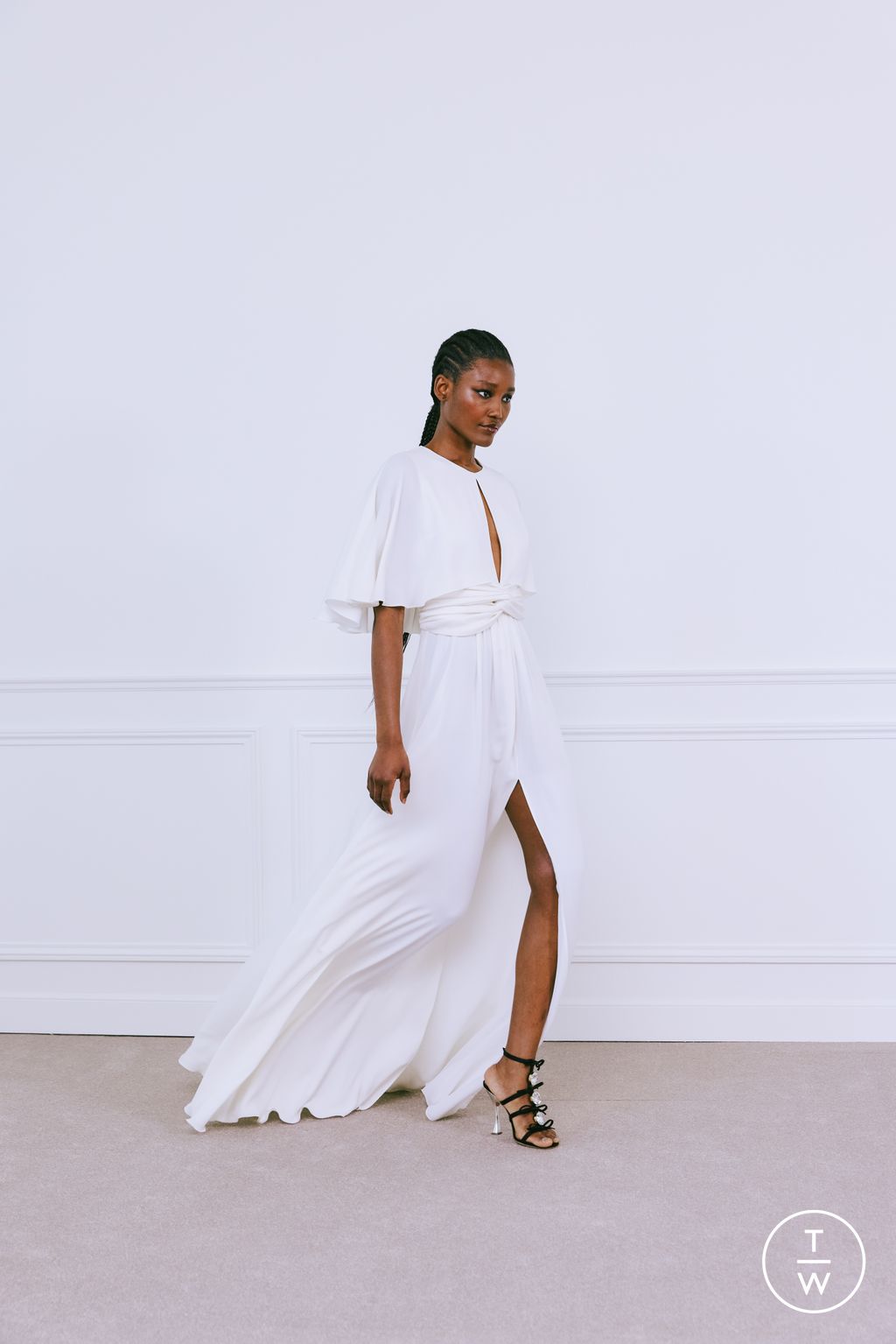 Fashion Week Paris Resort 2024 look 33 from the Giambattista Valli collection womenswear