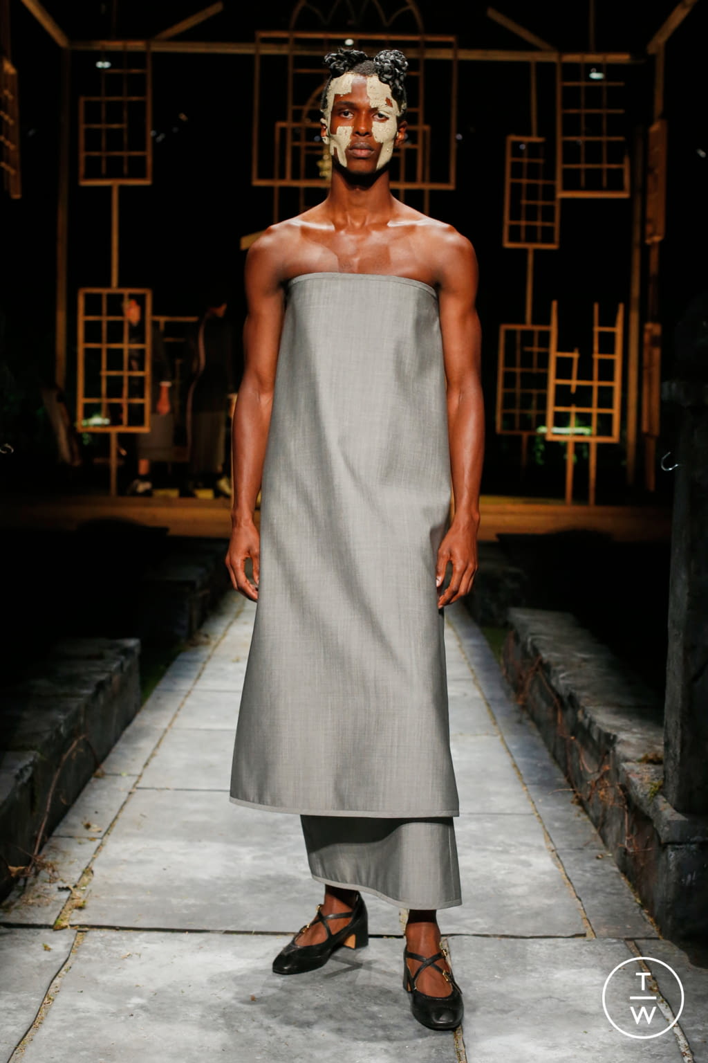 Fashion Week New York Spring/Summer 2022 look 34 from the Thom Browne collection womenswear