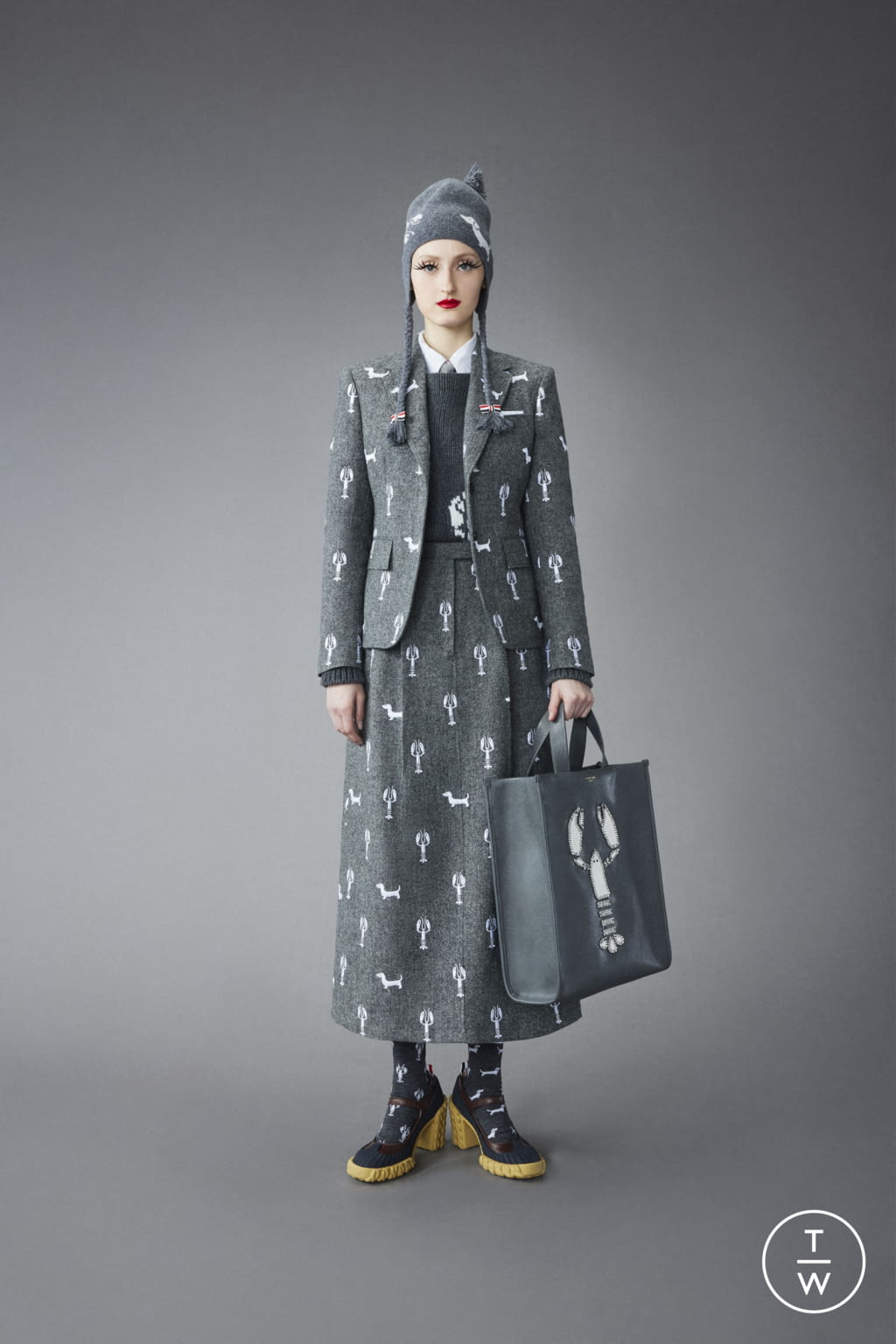 Fashion Week New York Pre-Fall 2022 look 34 from the Thom Browne collection womenswear