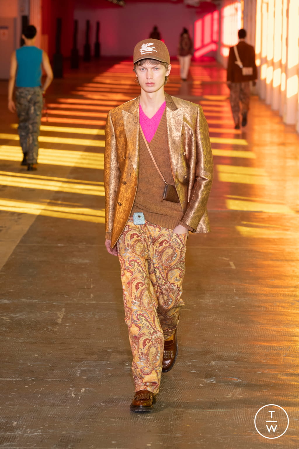 Fashion Week Milan Fall/Winter 2021 look 34 from the Etro collection menswear