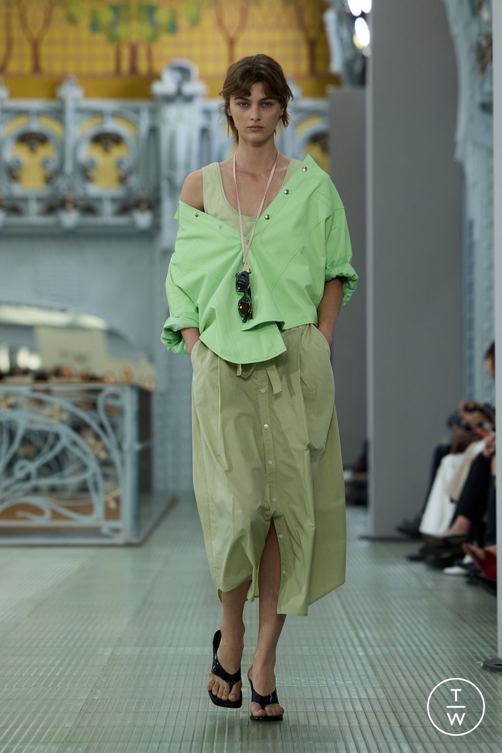 Fashion Week Paris Spring/Summer 2026 look 34 de la collection Time womenswear