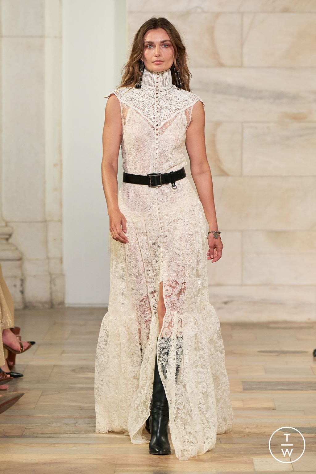 Fashion Week New York Fall/Winter 2025 look 34 from the Ralph Lauren collection womenswear