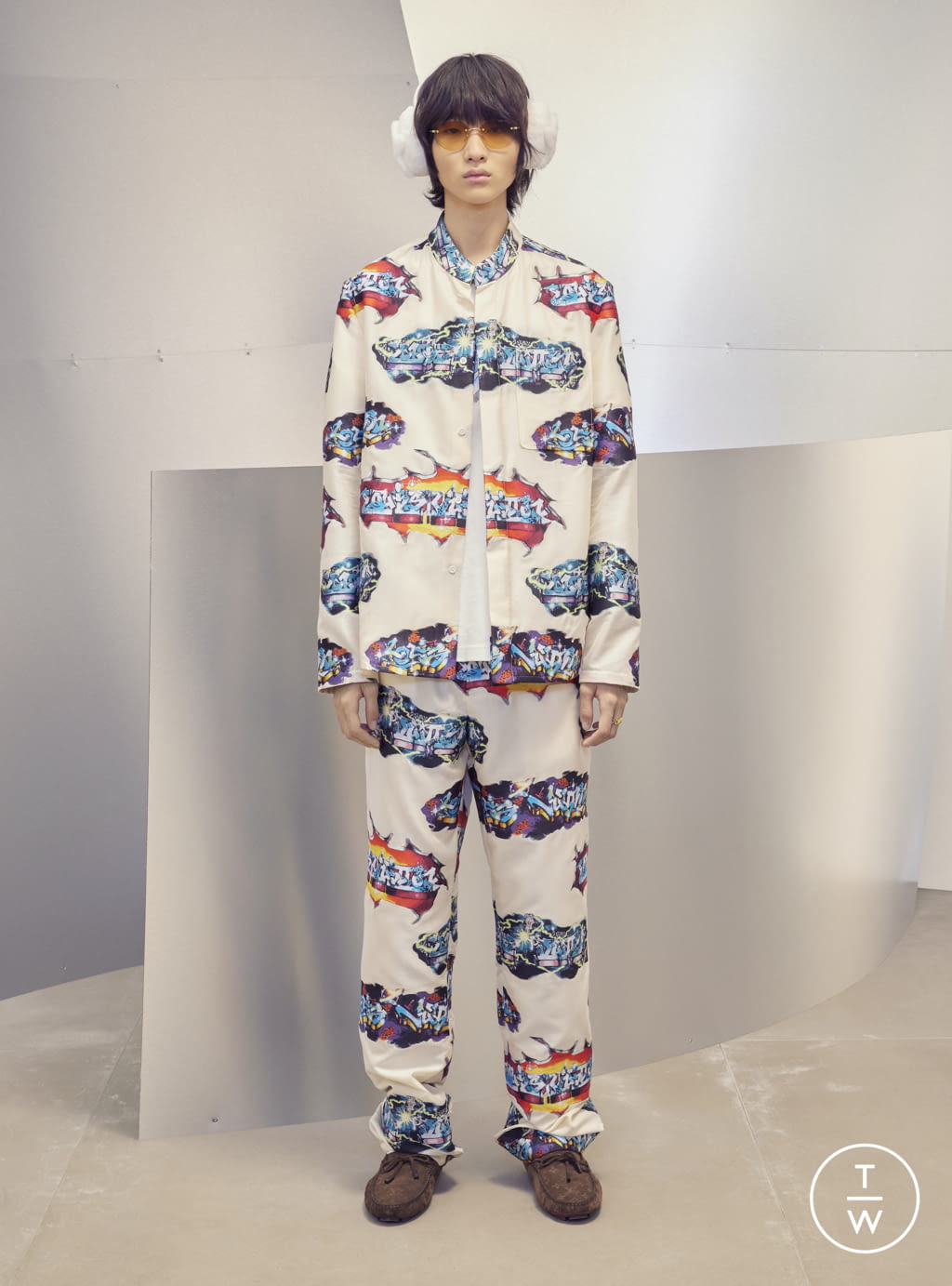 Fashion Week Paris Pre-Fall 2022 look 71 from the Louis Vuitton collection 男装