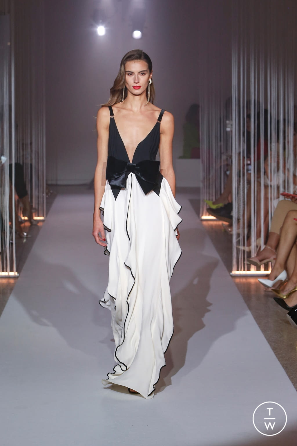 Fashion Week Milan Fall/Winter 2022 look 34 from the Elisabetta Franchi collection womenswear