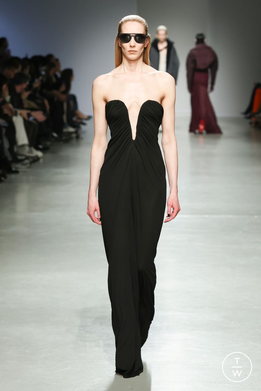 Fashion Week Paris Fall/Winter 2025 look 34 from the Atlein collection womenswear