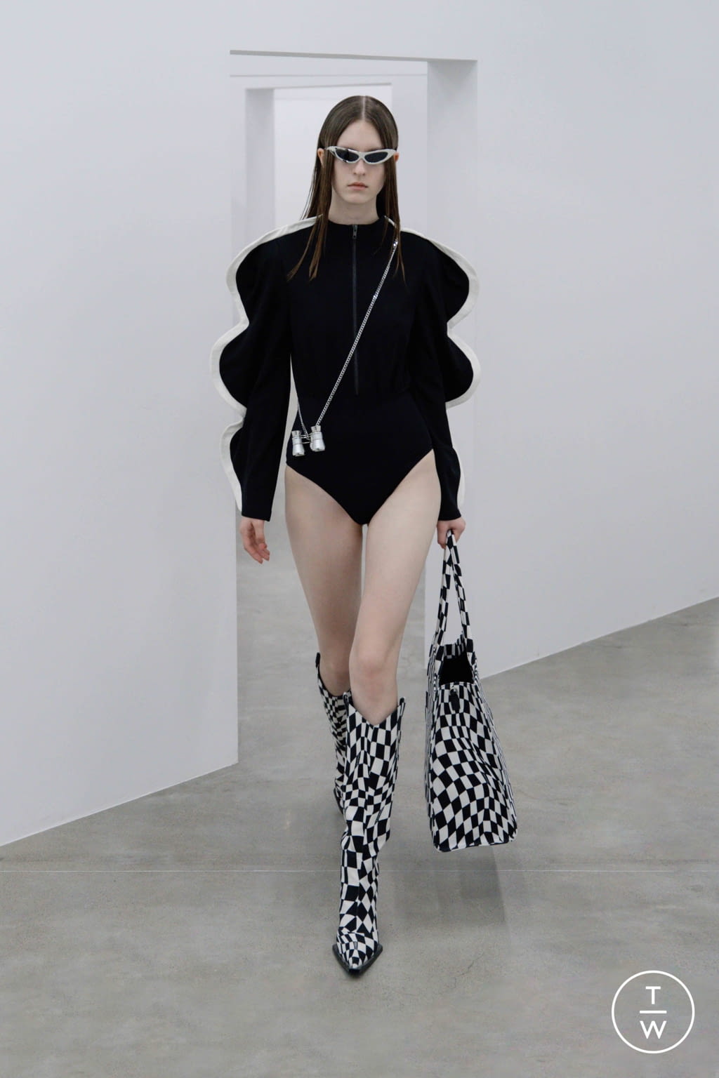Fashion Week Milan Spring/Summer 2022 look 34 from the Annakiki collection 女装