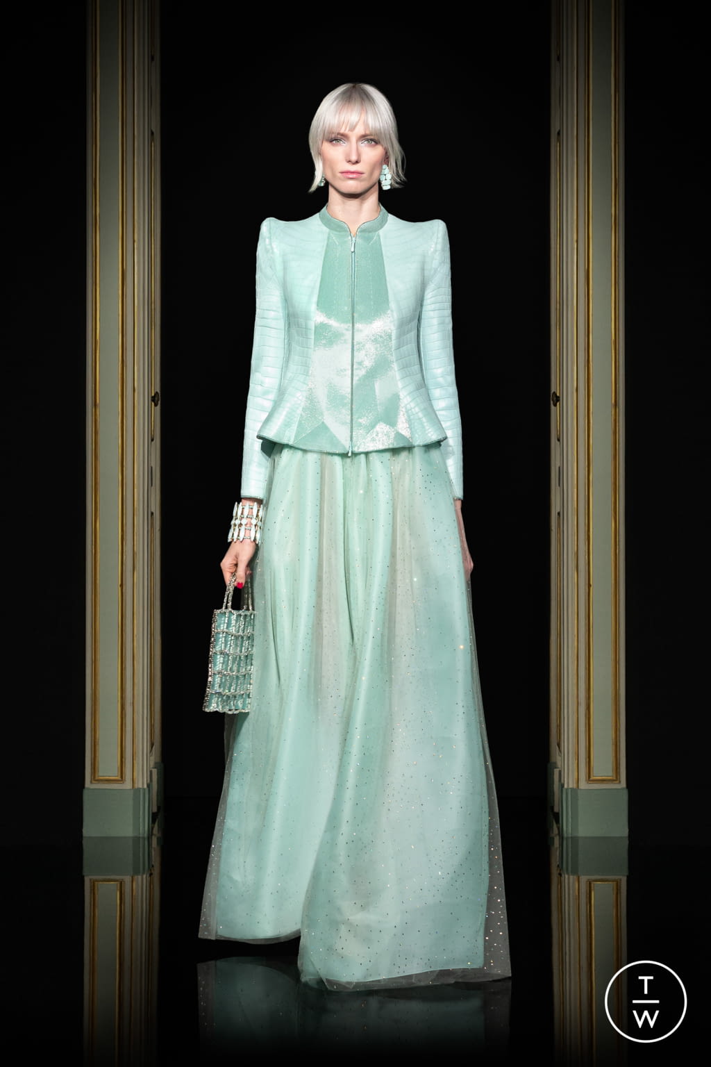 Fashion Week Paris Spring/Summer 2021 look 33 from the Giorgio Armani Privé collection couture
