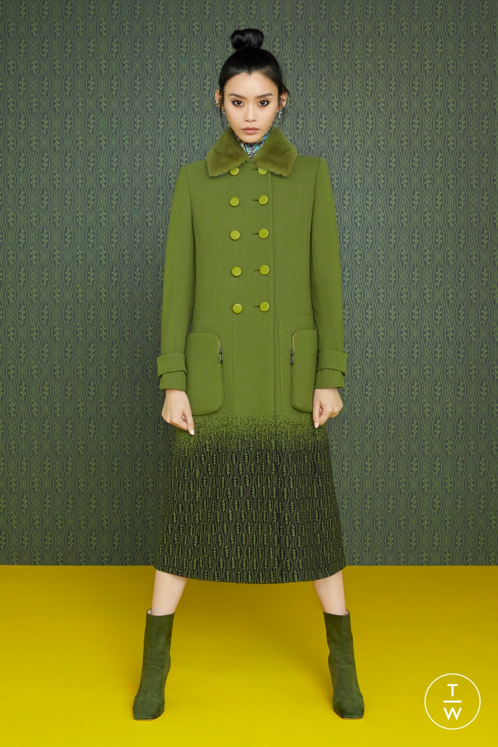 Fashion Week Milan Pre-Fall 2019 look 34 from the Fendi collection womenswear
