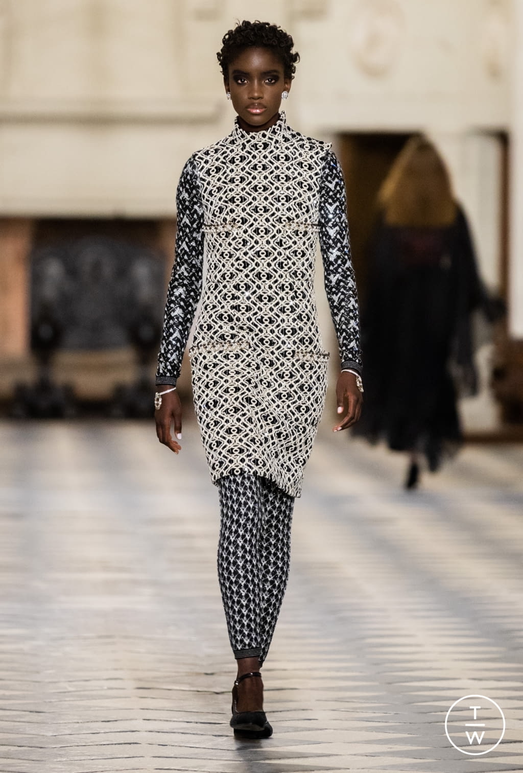 Fashion Week Paris Pre-Fall 2021 look 34 from the Chanel collection womenswear