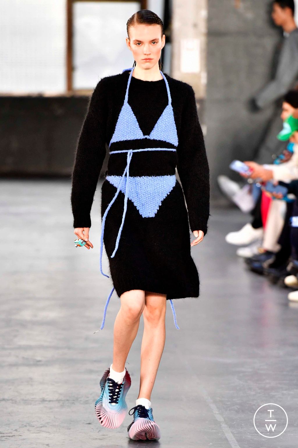 Fashion Week Paris Fall/Winter 2023 look 25 de la collection Botter menswear