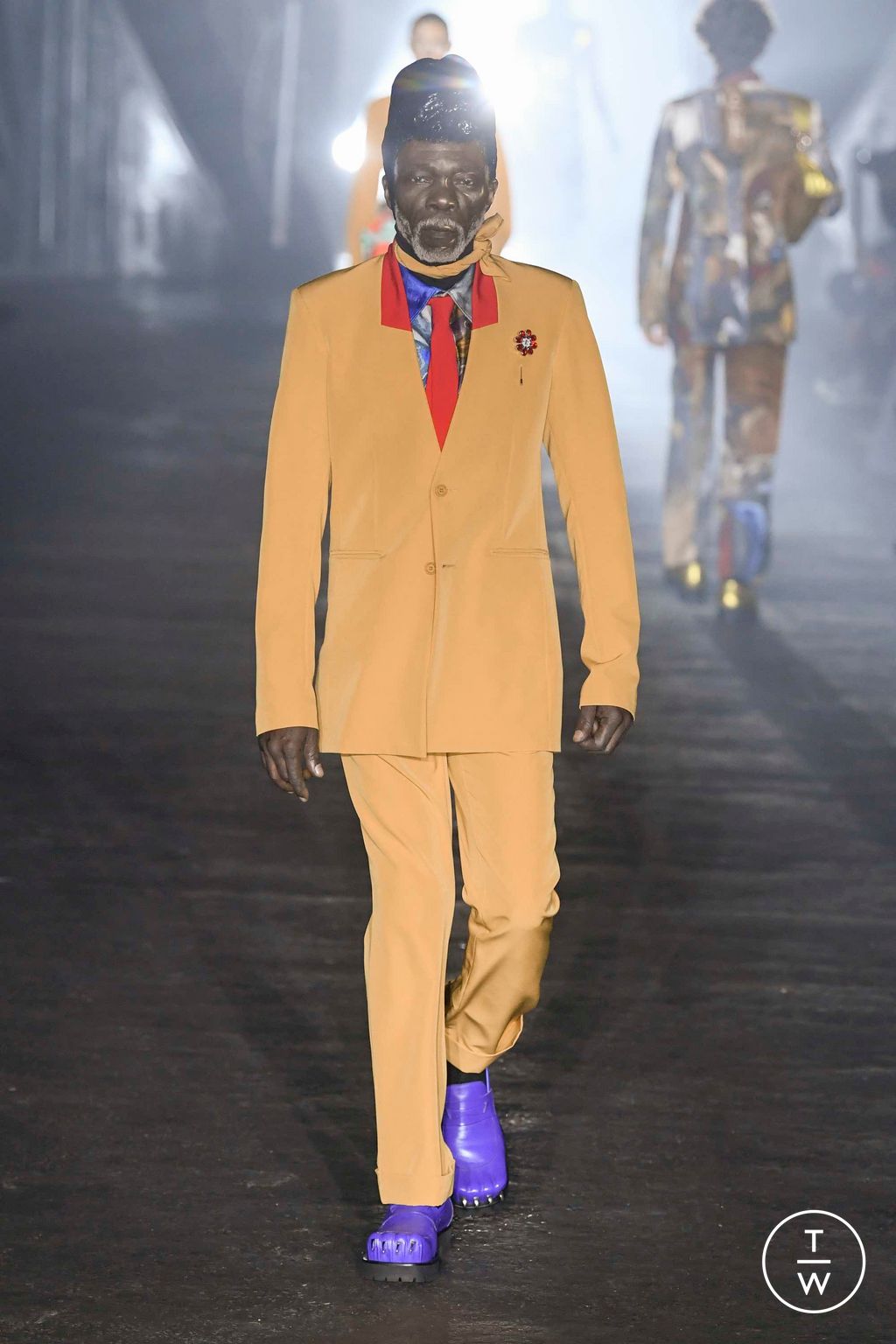 Fashion Week Milan Fall/Winter 2023 look 37 from the Charles Jeffrey LOVERBOY collection 男装
