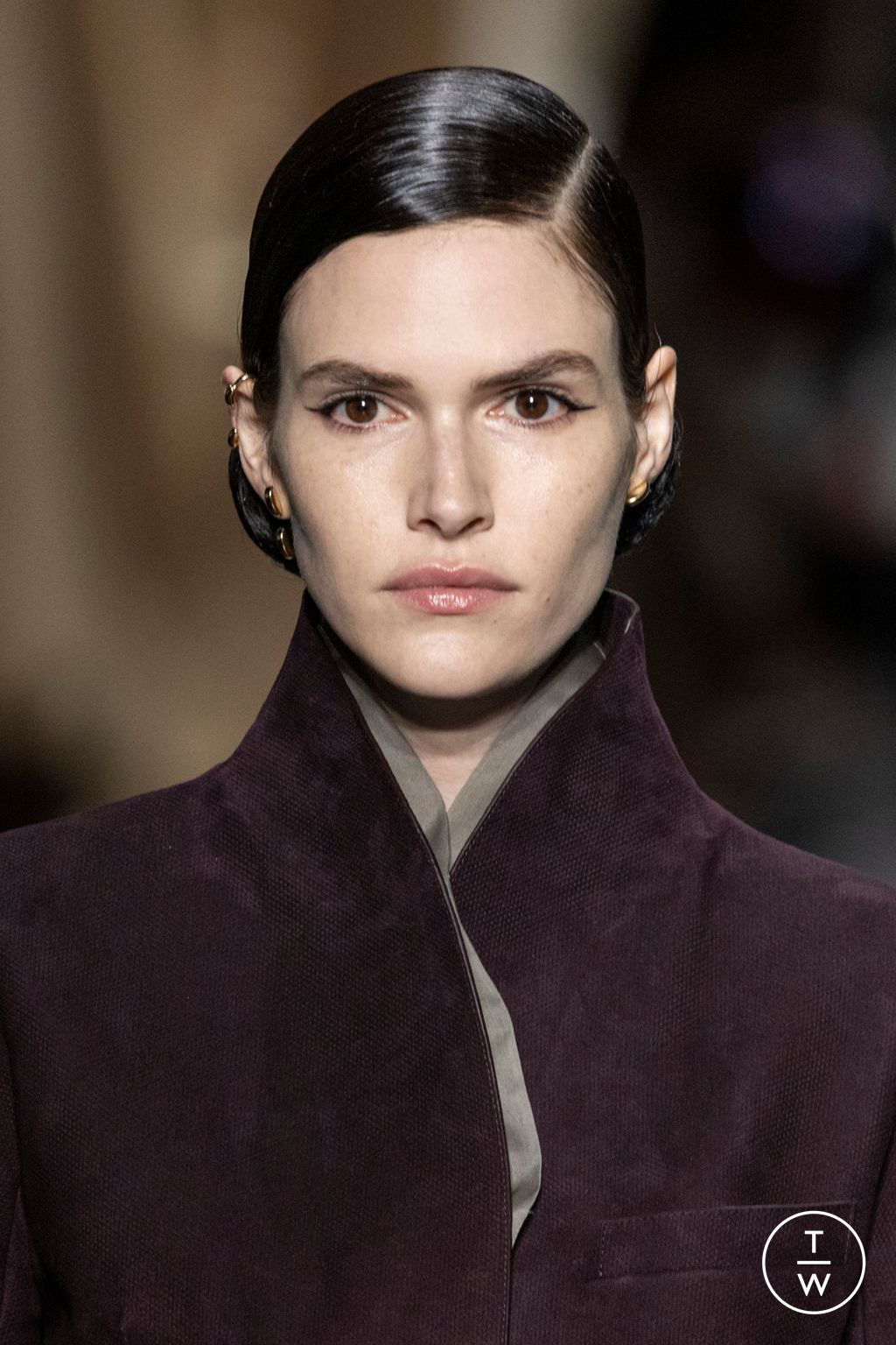 Fashion Week Milan Fall/Winter 2024 look 84 from the Fendi collection 女装配饰