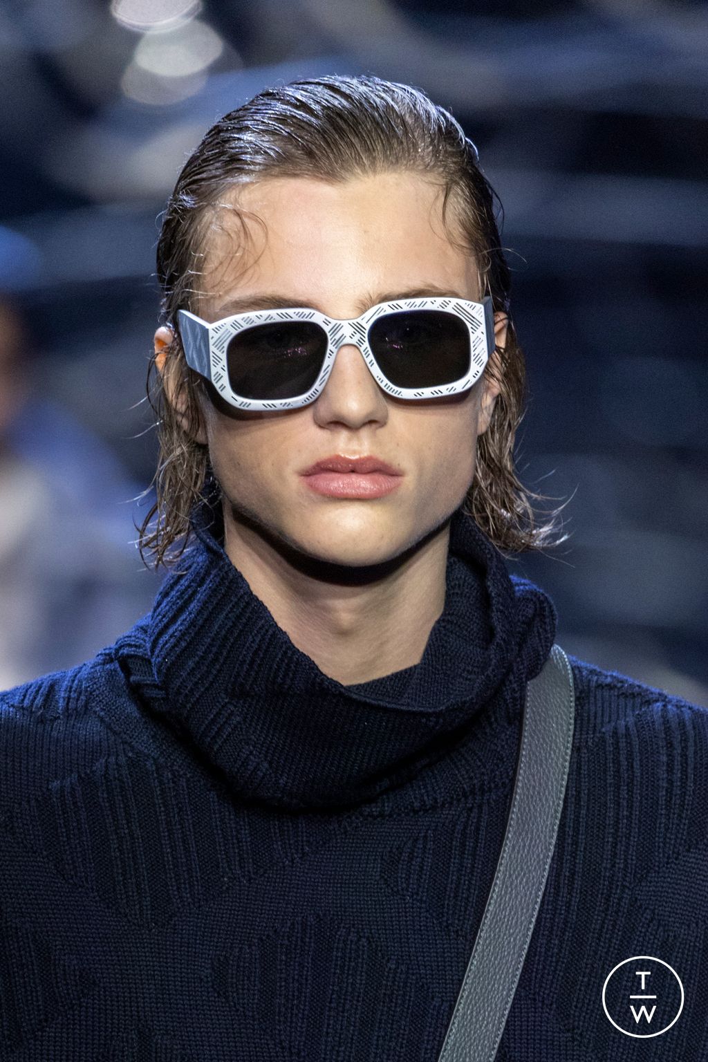 Fashion Week Milan Fall/Winter 2023 look 18 from the Fendi collection 男装配饰