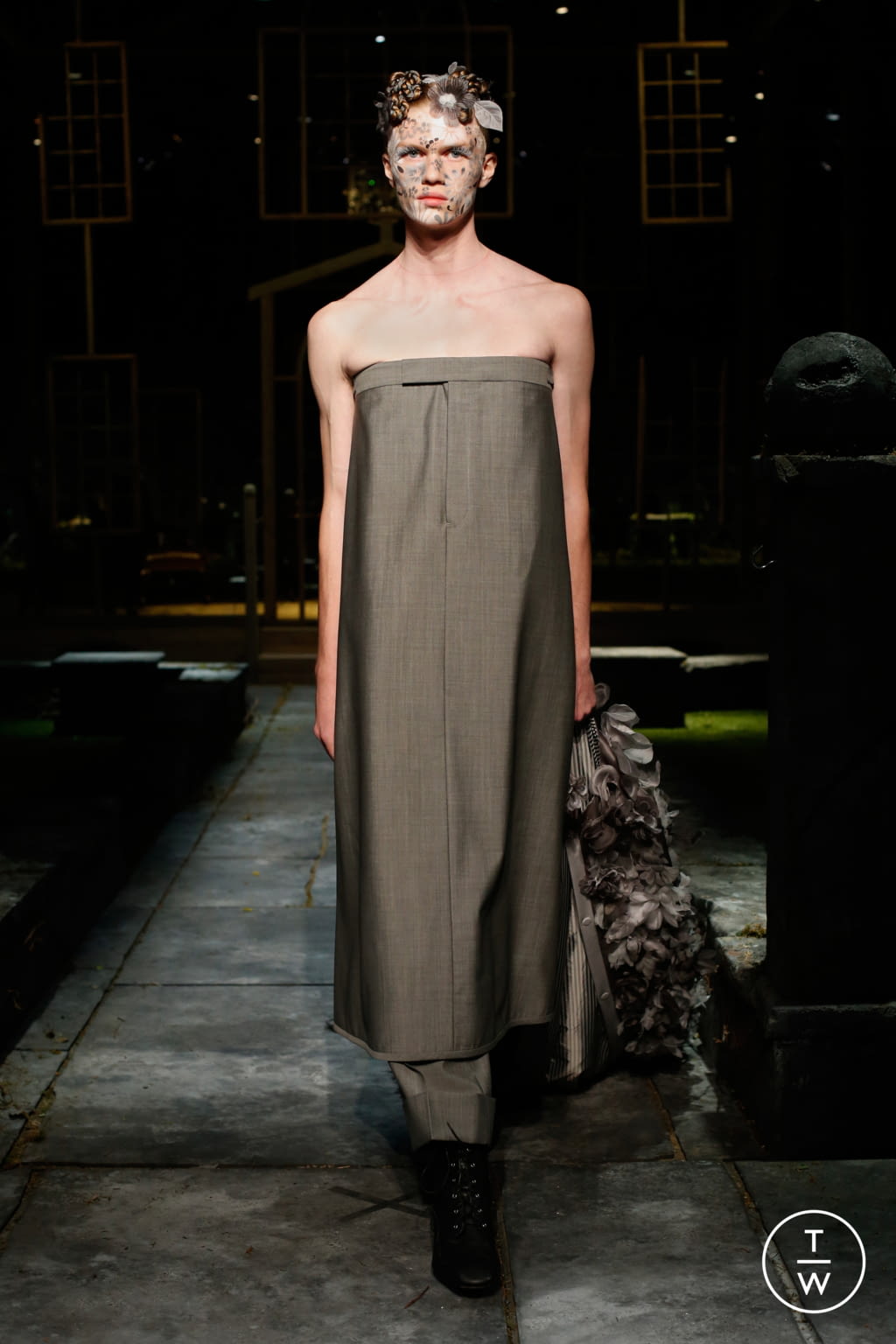 Fashion Week New York Spring/Summer 2022 look 35 from the Thom Browne collection 女装