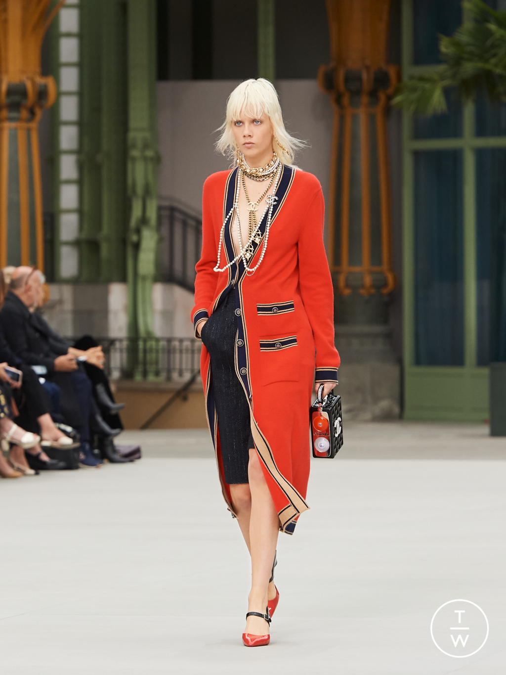 Fashion Week Paris Resort 2020 look 35 de la collection Chanel womenswear