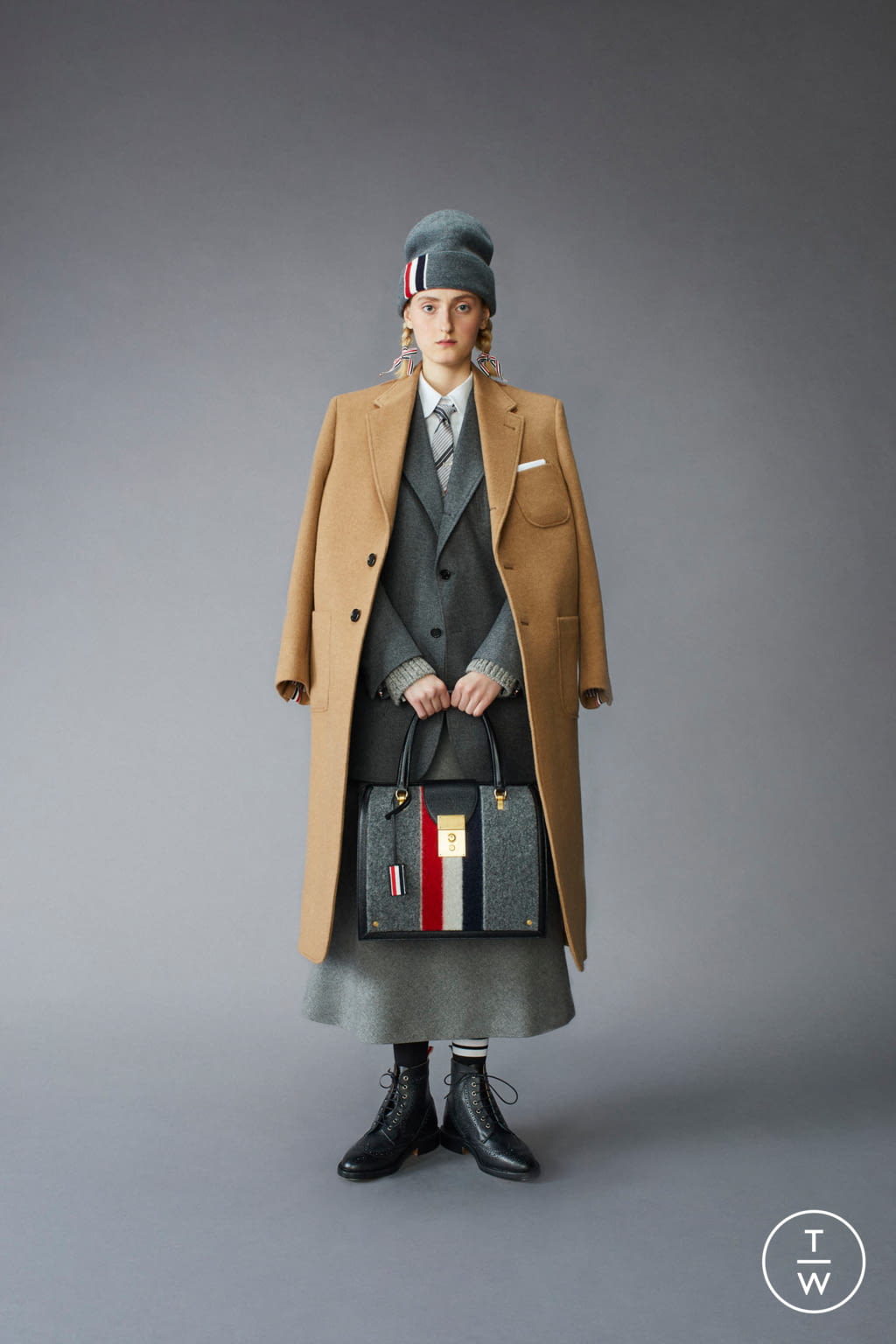 Fashion Week Paris Pre-Fall 2021 look 35 from the Thom Browne collection 女装
