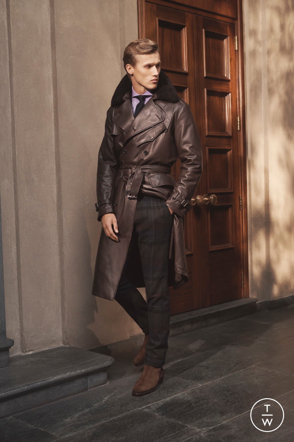 Fashion Week Milan Fall/Winter 2020 look 35 from the Ralph Lauren Purple Label collection 男装