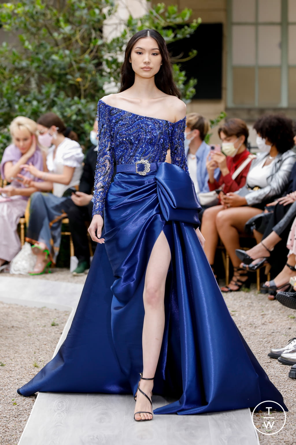 Fashion Week Paris Fall/Winter 2021 look 35 from the Zuhair Murad collection couture