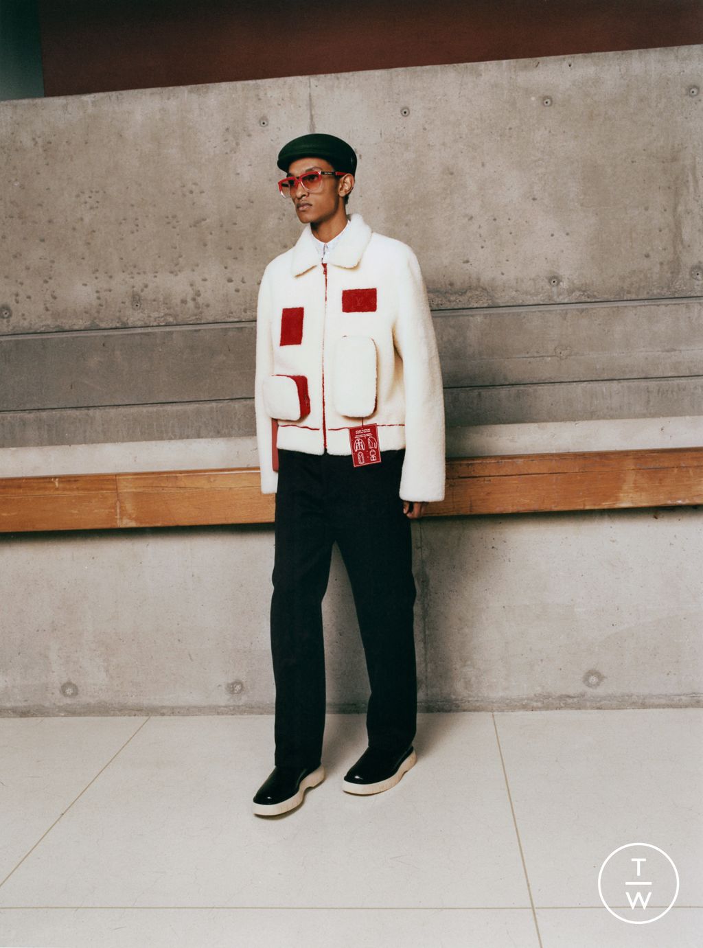 Fashion Week Paris Resort 2023 look 38 from the Louis Vuitton collection menswear