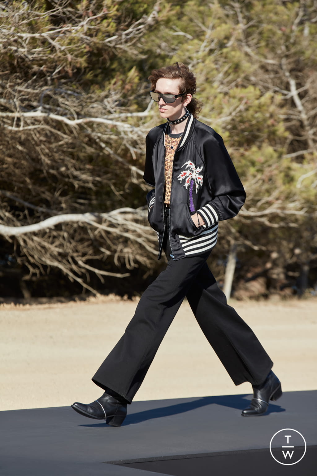 Fashion Week Paris Spring/Summer 2022 look 35 from the Celine collection menswear