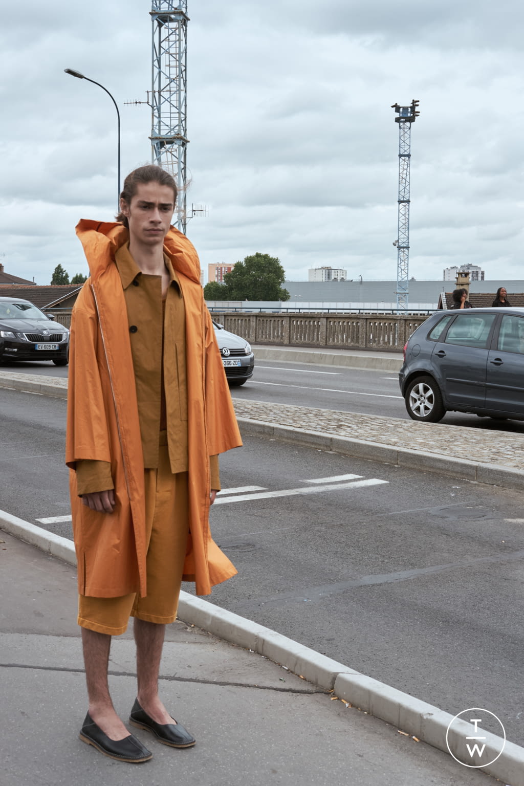 Fashion Week Paris Spring/Summer 2019 look 35 from the Lemaire collection 男装