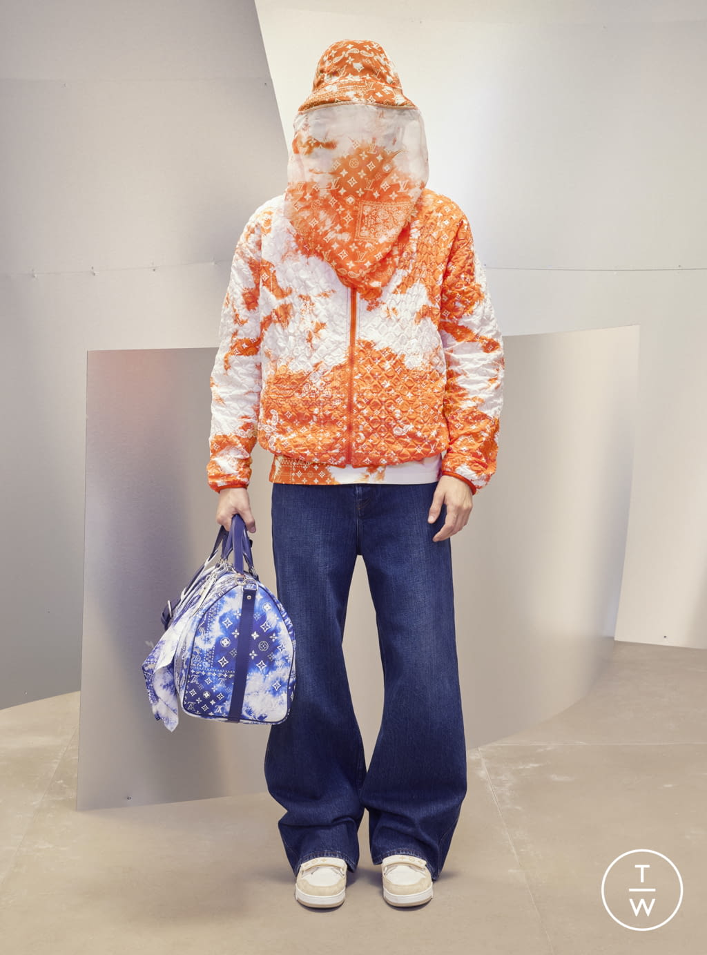 Fashion Week Paris Pre-Fall 2022 look 74 from the Louis Vuitton collection 男装