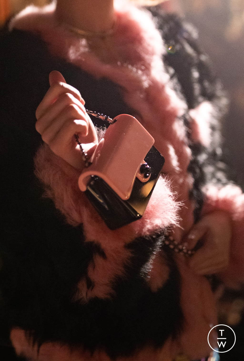 Fashion Week Paris Fall/Winter 2021 look 36 from the Chanel collection womenswear accessories