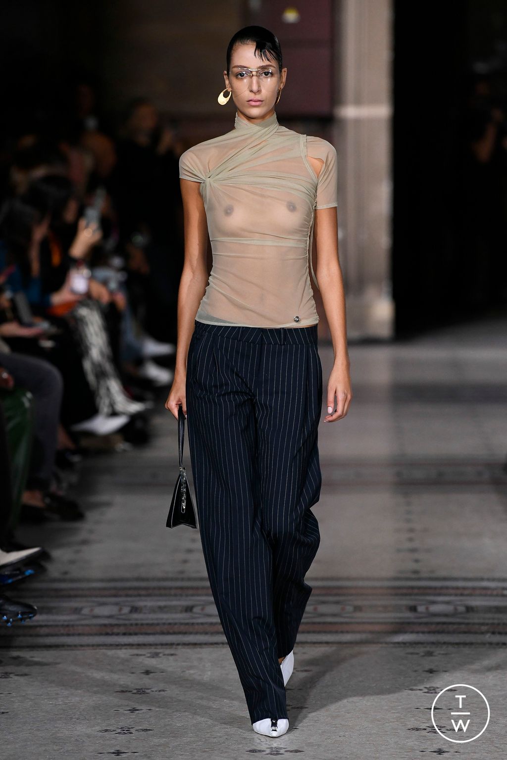 Fashion Week Paris Spring/Summer 2023 look 24 from the Coperni collection 女装
