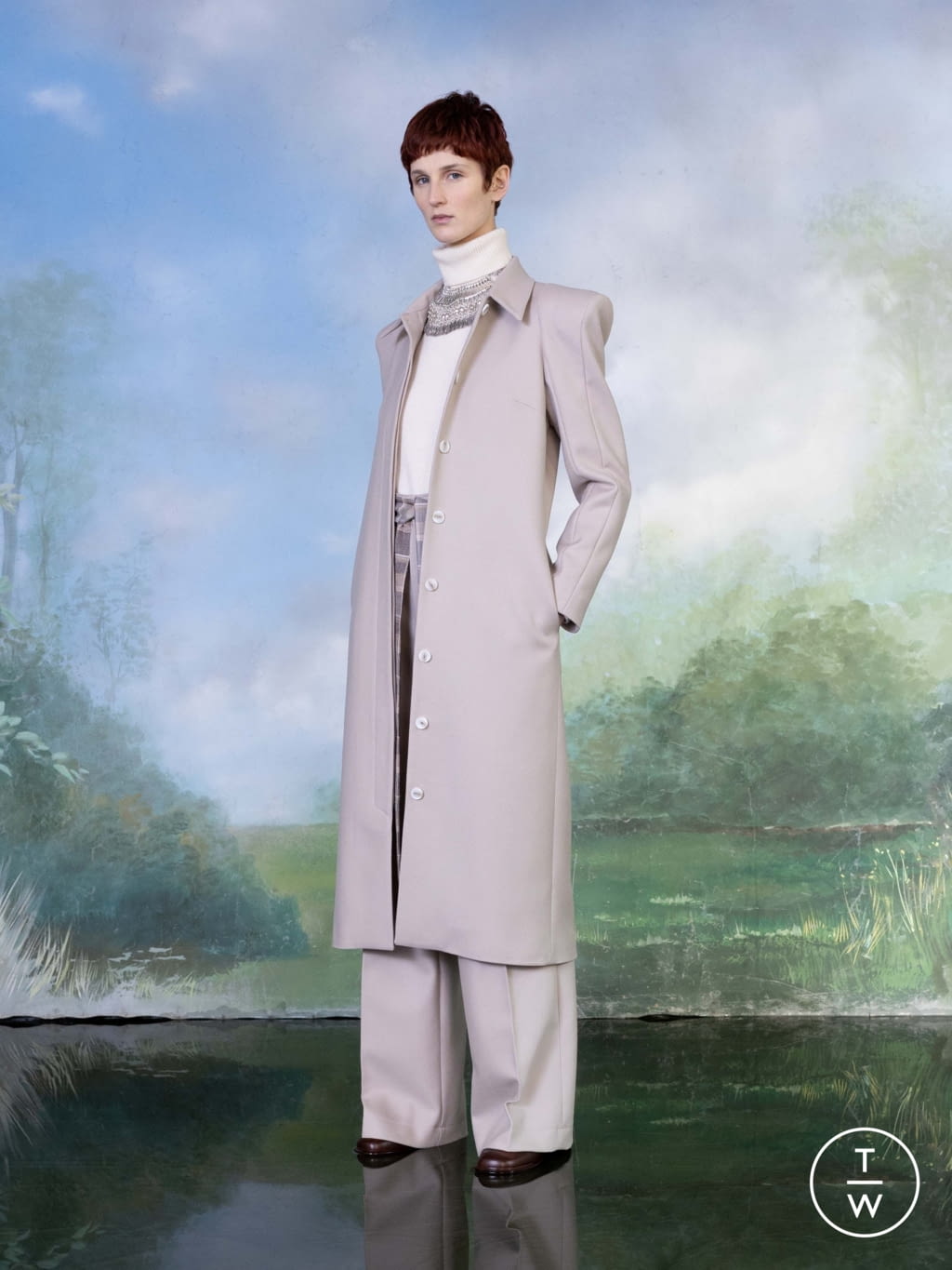 Fashion Week Paris Fall/Winter 2022 look 36 from the Benjamin Benmoyal collection womenswear