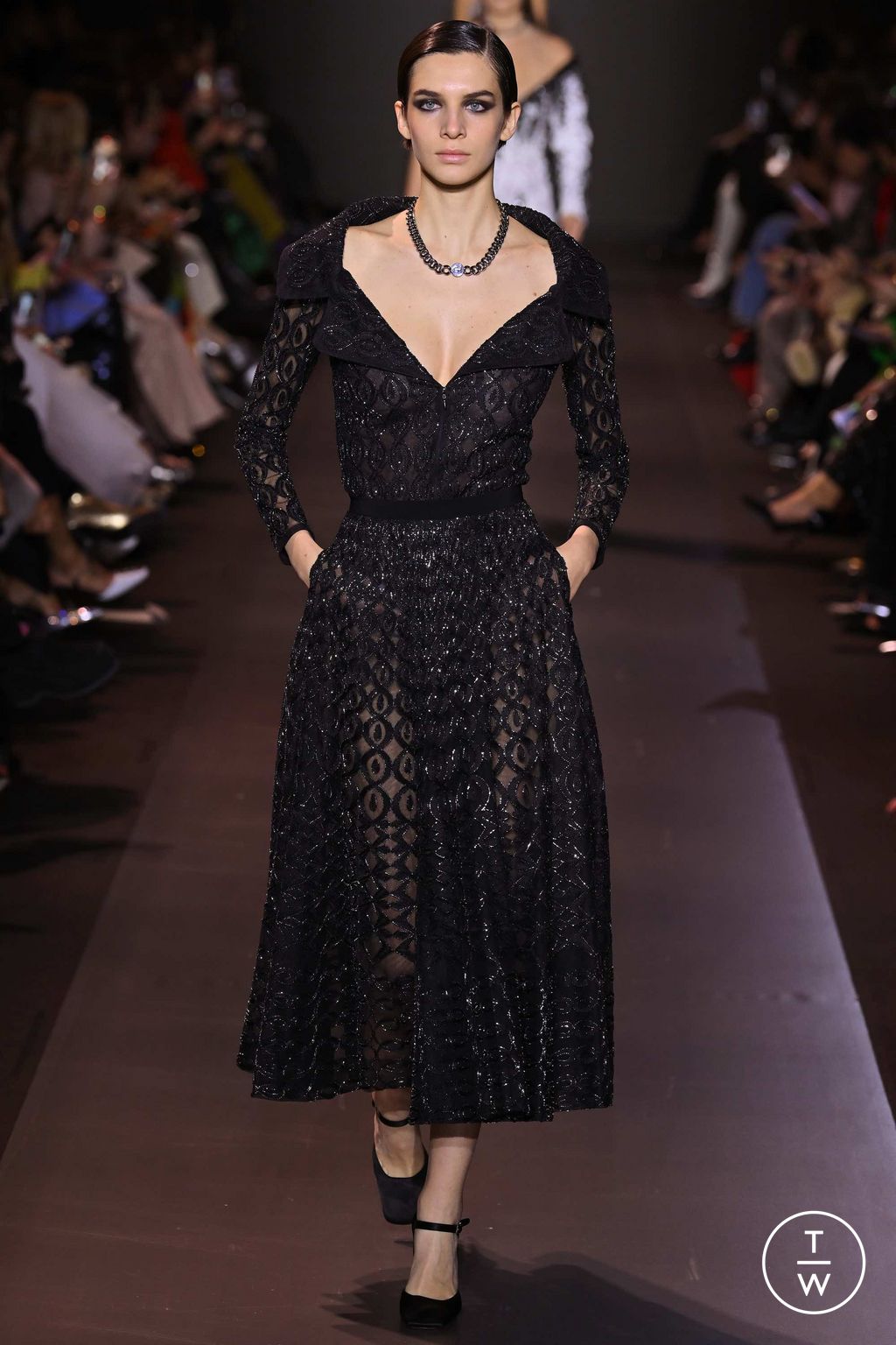 Fashion Week Paris Spring/Summer 2023 look 76 from the Georges Hobeika collection 高级定制