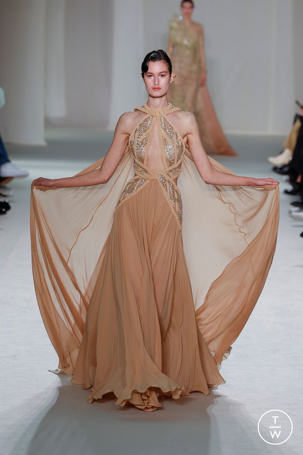 Fashion Week Paris Spring/Summer 2023 look 47 from the Elie Saab collection 高级定制