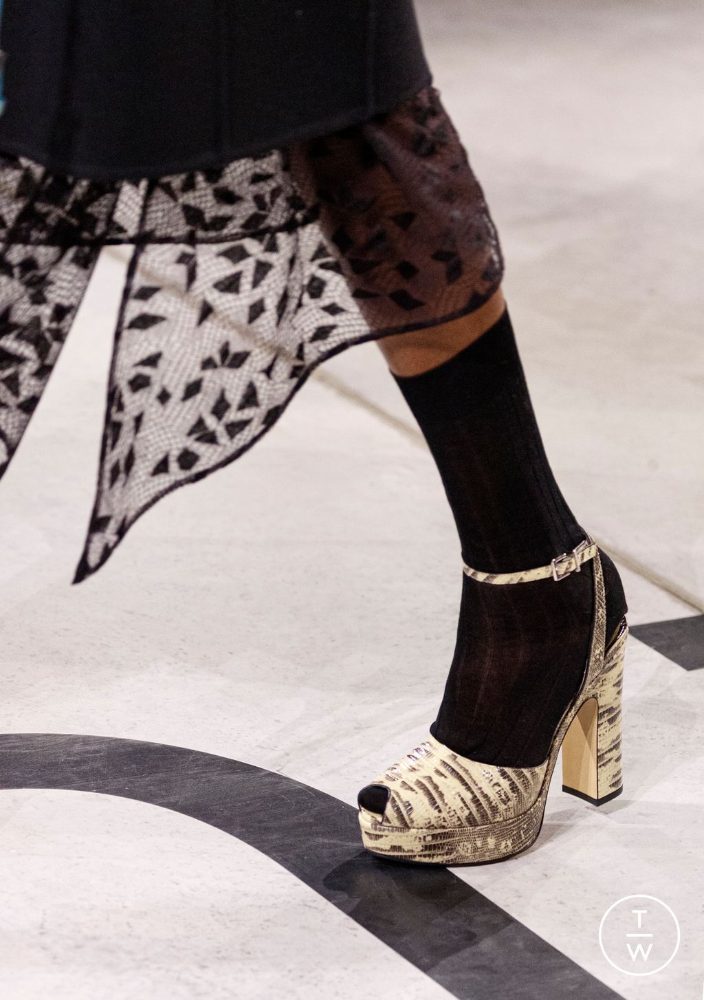 Fashion Week Milan Fall/Winter 2026 look 47 from the Fendi collection 女装配饰