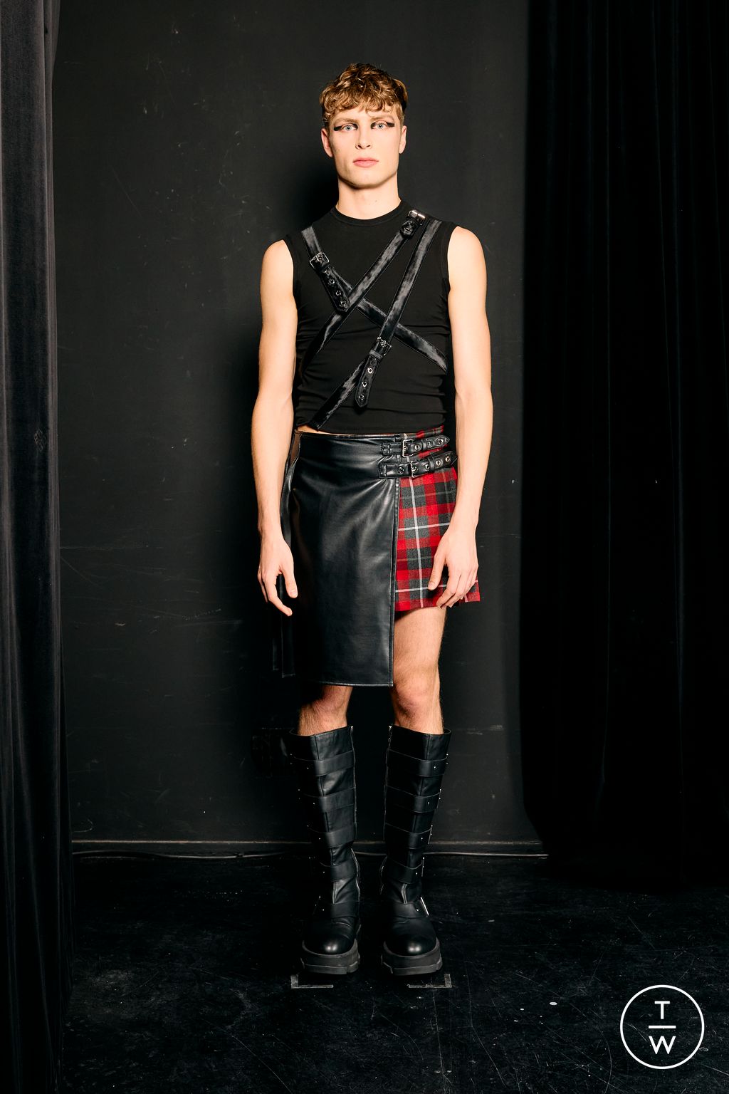 Fashion Week Paris Fall/Winter 2026 look 35 de la collection Jeanne Friot menswear