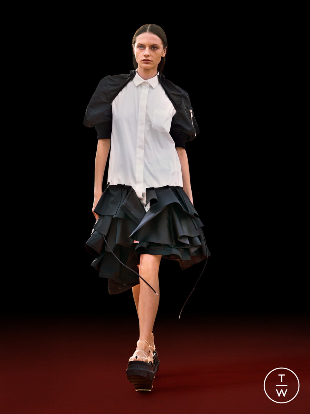 Fashion Week Paris Spring/Summer 2022 look 36 de la collection Sacai womenswear