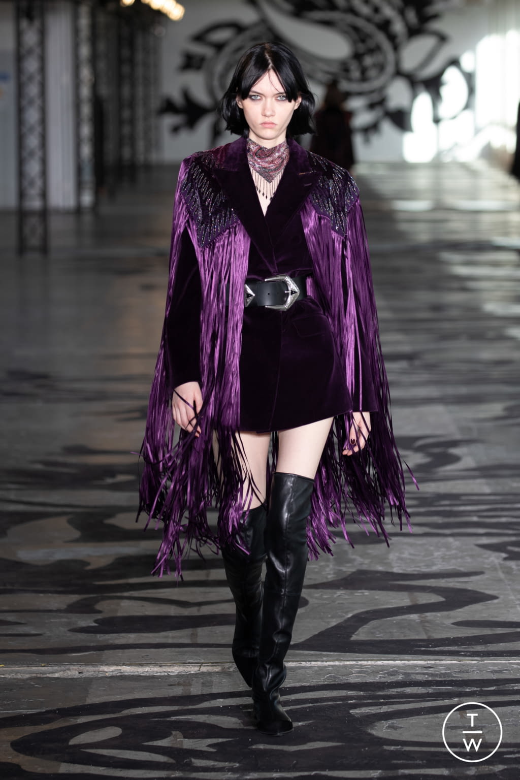Fashion Week Milan Fall/Winter 2021 look 36 from the Etro collection 女装