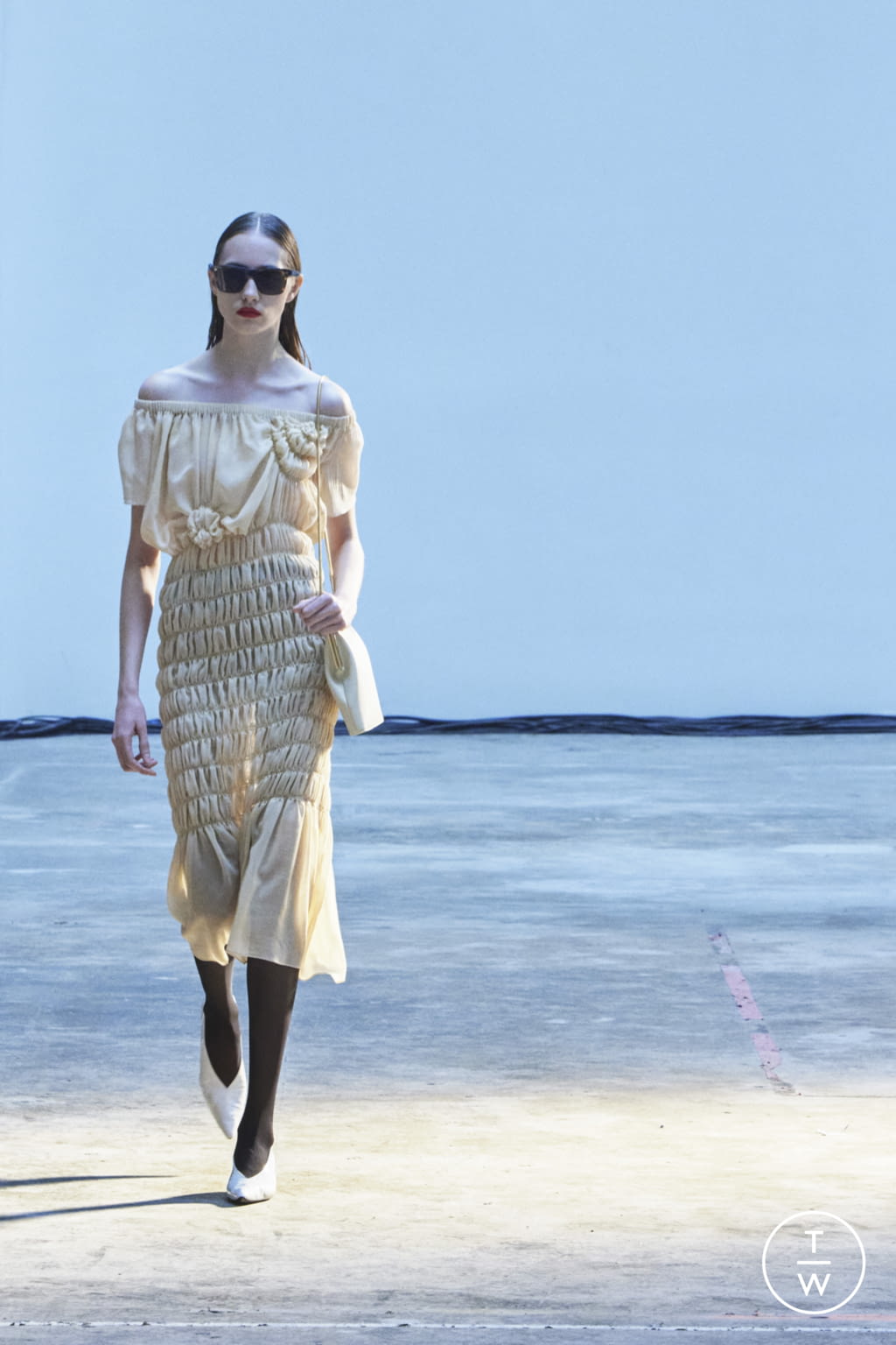 Fashion Week New York Fall/Winter 2022 look 36 de la collection Khaite womenswear