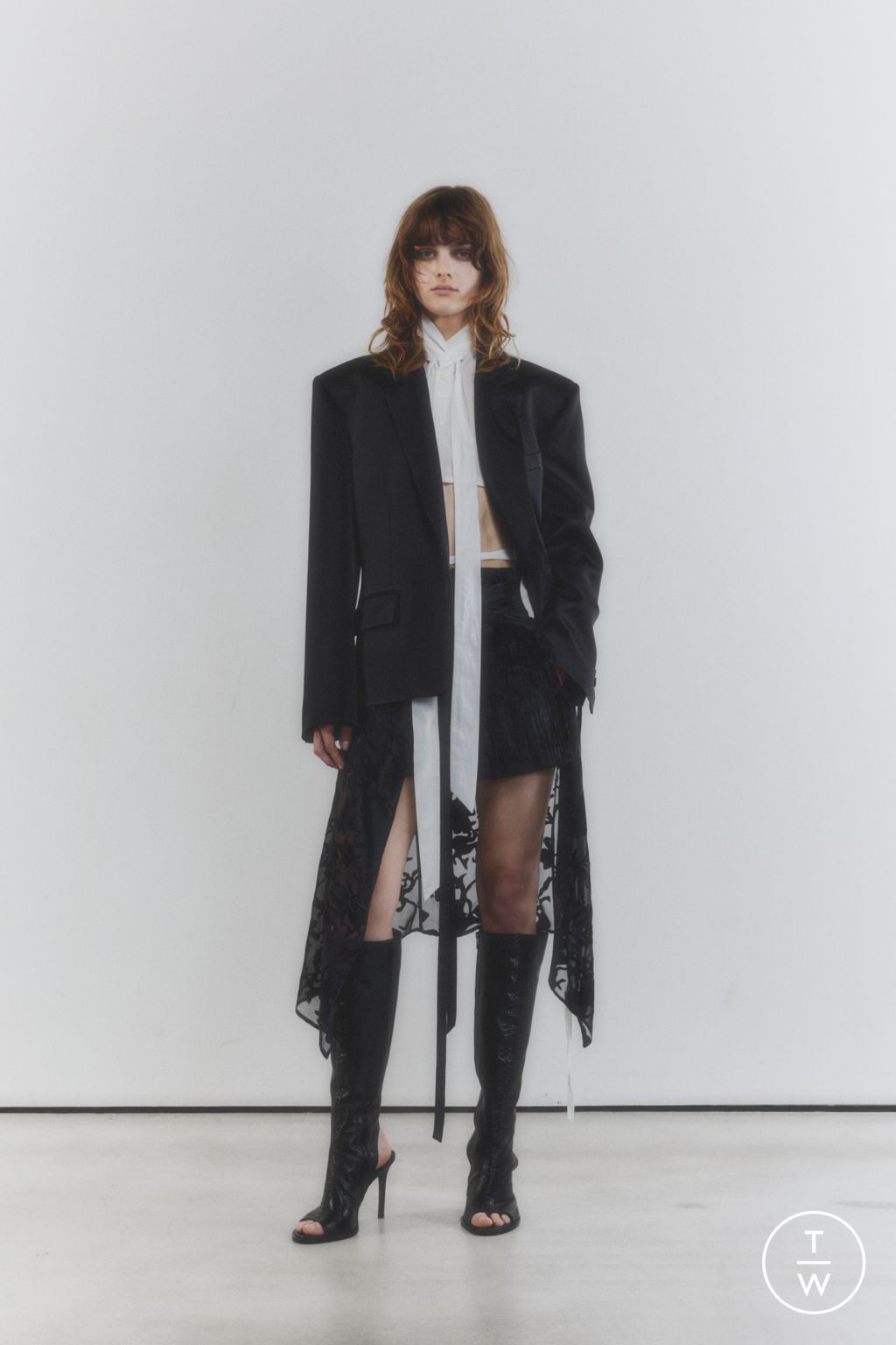 Fashion Week Paris Resort 2026 look 36 from the Ann Demeulemeester collection 女装