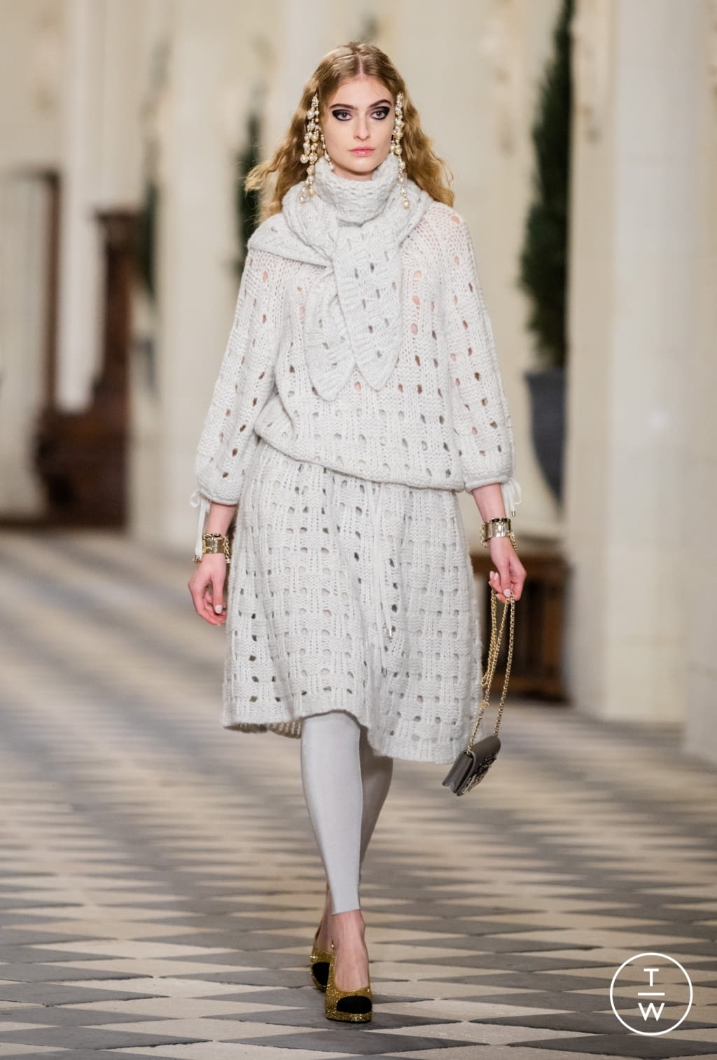 Fashion Week Paris Pre-Fall 2021 look 36 from the Chanel collection womenswear