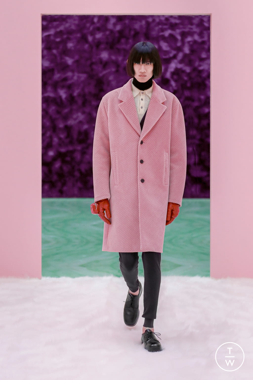 Fashion Week Milan Fall/Winter 2021 look 36 from the Prada collection menswear