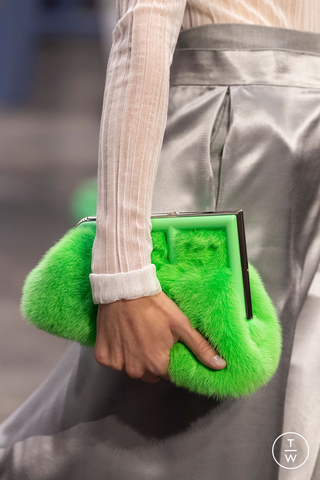 Fashion Week Milan Spring/Summer 2023 look 33 de la collection Fendi womenswear accessories